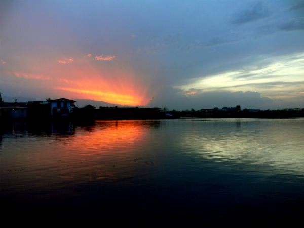 9. Dal Lake