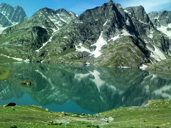 kashmir great lakes trek kashmir great lakes trek