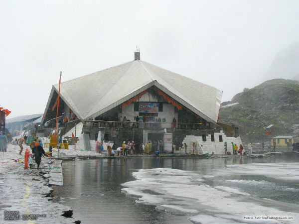 6. Hemkund Sahib