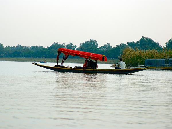 Sunset And Boat Rides In The Sukhna Lake