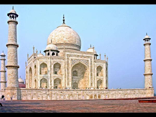 Delhi – Agra