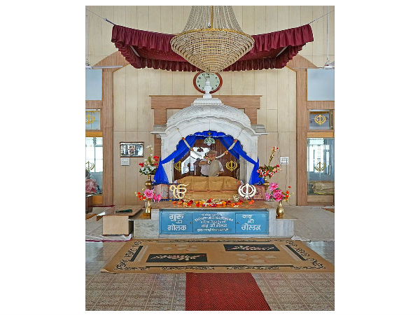 1. Gurudwara Bari Sangat Sahib