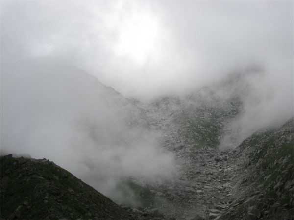 Lahesh Cave Trek