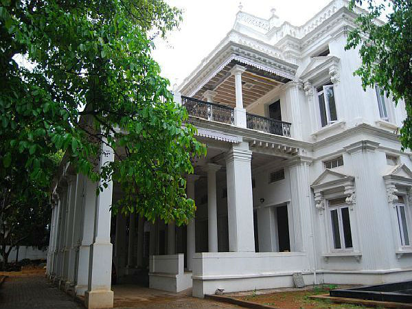 1. National Gallery Of Modern Art, Palace Road