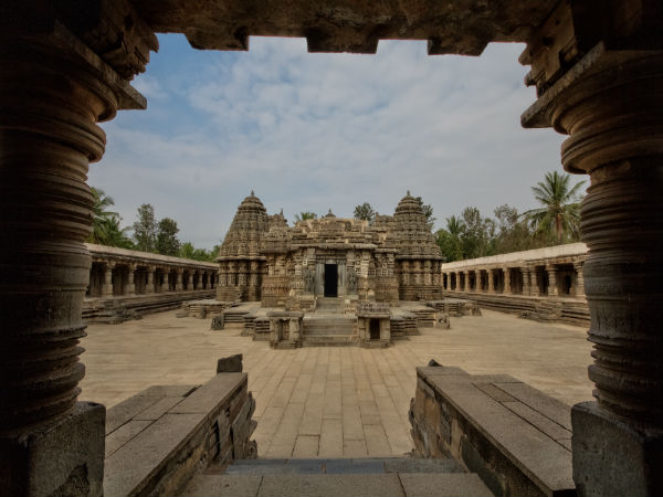 Be Awestruck By Hoysala Architecture At Belur And Halebeedu