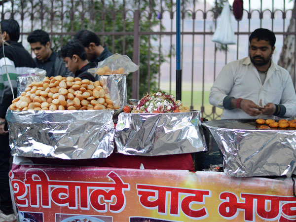 Try The Lip-smacking Street Food Of Delhi