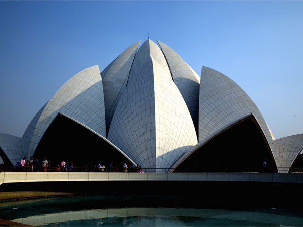 Find Peace At The Lotus Temple