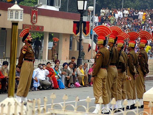 Attend The Retreat Ceremony At Wagah Border