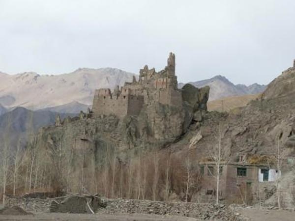 Chiktan Fort