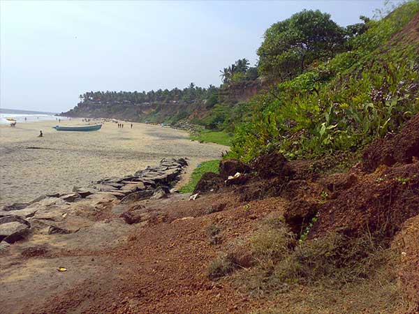 1) Papanasam Beach