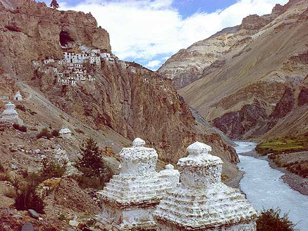 2) Phuktal Monastery (Jammu & Kashmir)