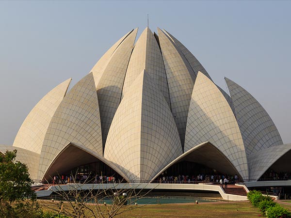 3) Delhi