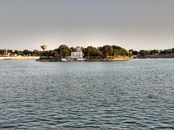Mirasol Lake Garden