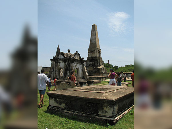 Dutch Cemetery