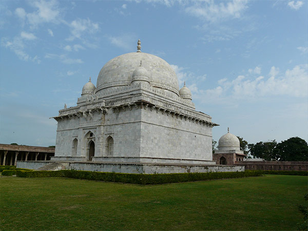 Hoshang Shah’s Tomb