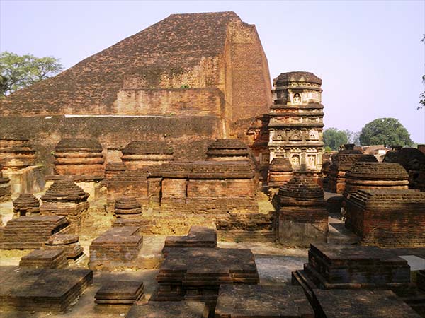 2) Nalanda University (Bihar)