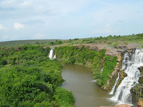 Things To Do In And Around Ethipothala Falls