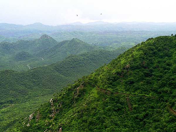 5) Aravalli Range