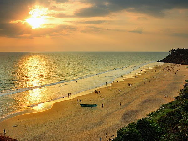 6) Varkala Beach, Kerala