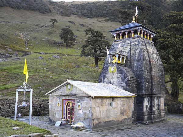 A Little About Madhyamaheshwar Temple