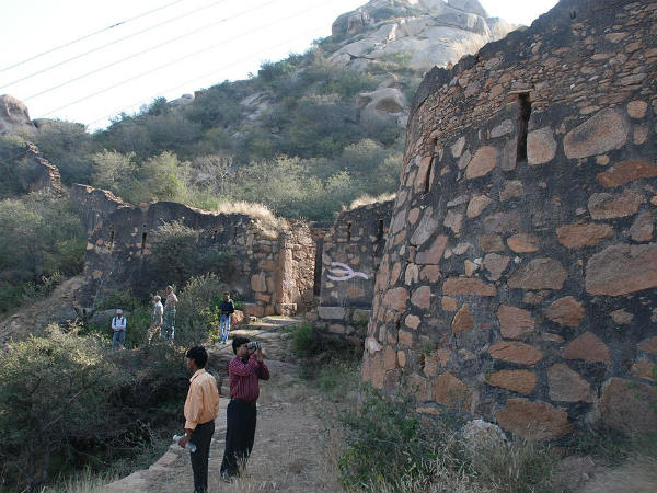 Dhosi Fort