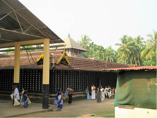 Best Time To Visit Thirunavaya Temple