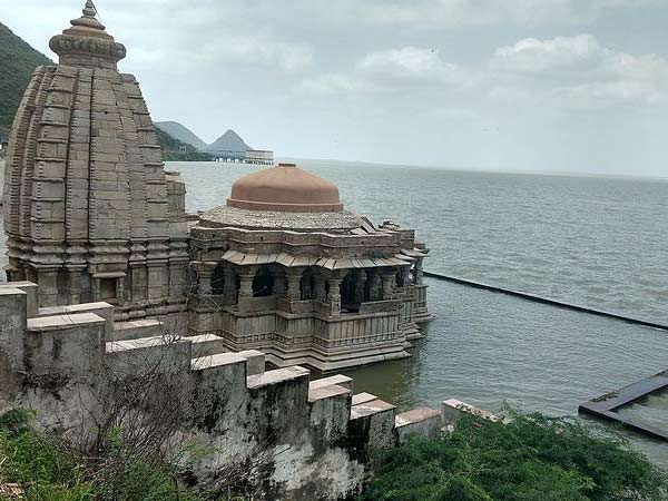 Bisaldeo Temple, Tonk
