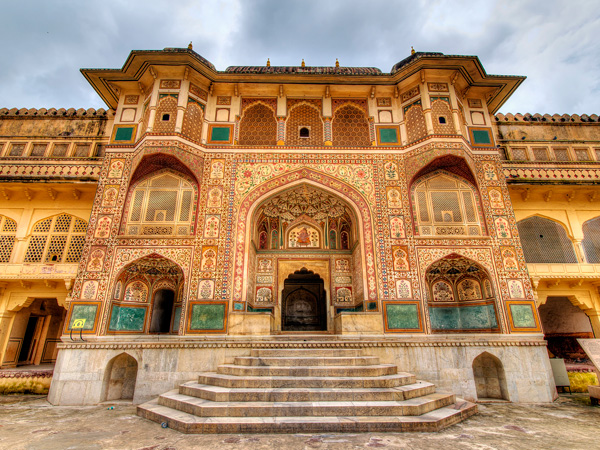 2. Explore The Ruins Of Amer Fort
