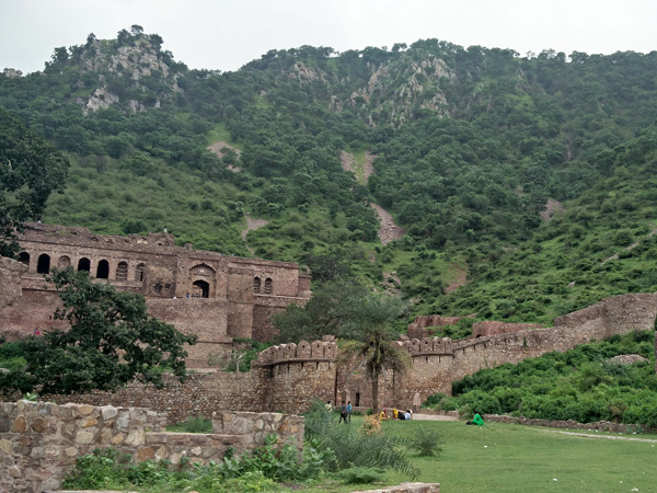 6. Find The Ghost At Bhangarh Fort