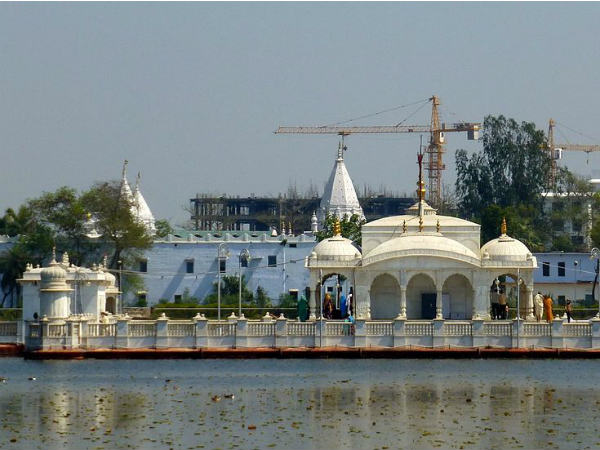 Interesting Legends Regarding Pawapuri And Its Temples
