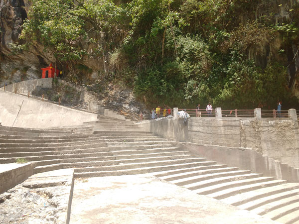 Patal Rudreshwar