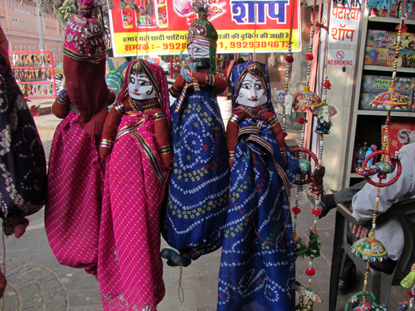 1. Shop At Johri Bazaar