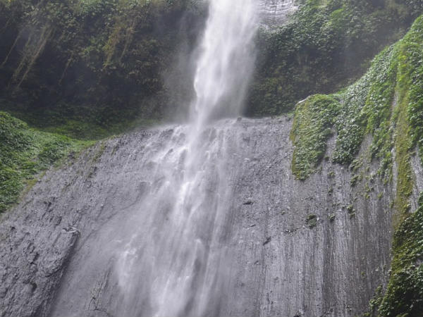 Kakolat Waterfall