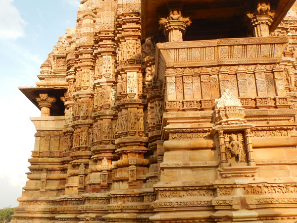 1. Dewas