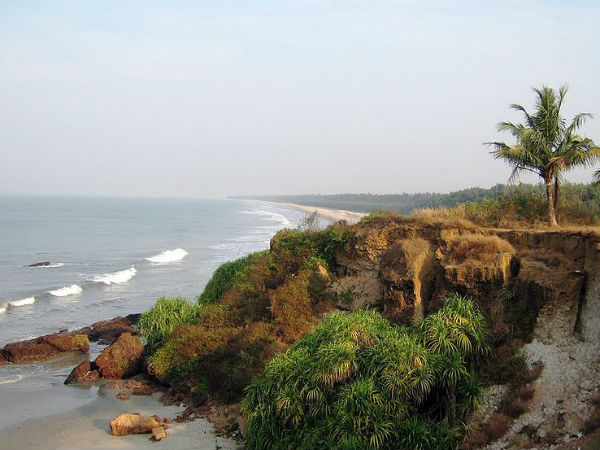 Number Of Beaches At Azhikode And Azhikkal