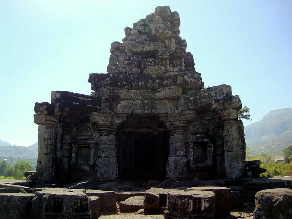 The History And Surroundings Of Anjaneri Fort