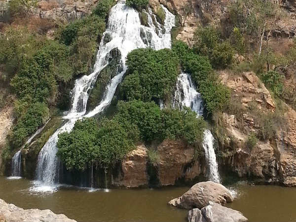 5) Chunchi Falls