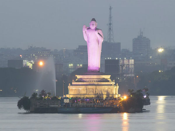 Biggest Monolithic Buddha Statue