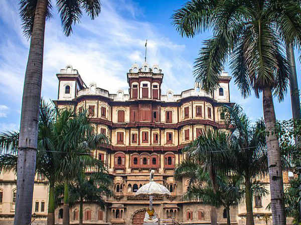 1) Capture The Majesty Of Rajwada Palace