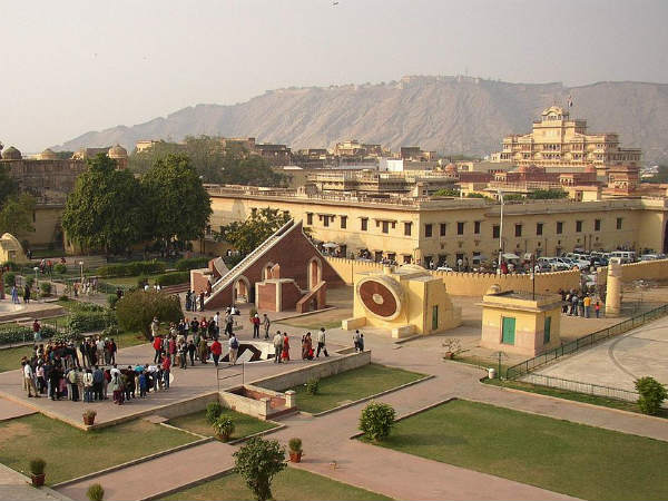 4) Houses The Marvellous Jantar Mantar