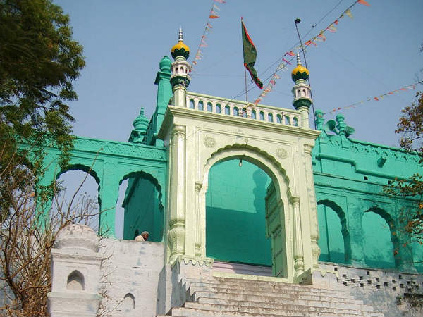 Shahinshah Wali Tomb