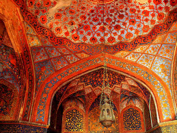 Why You Should Visit Akbar’s Tomb