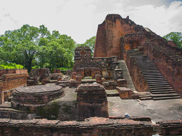 6) Houses The Oldest University