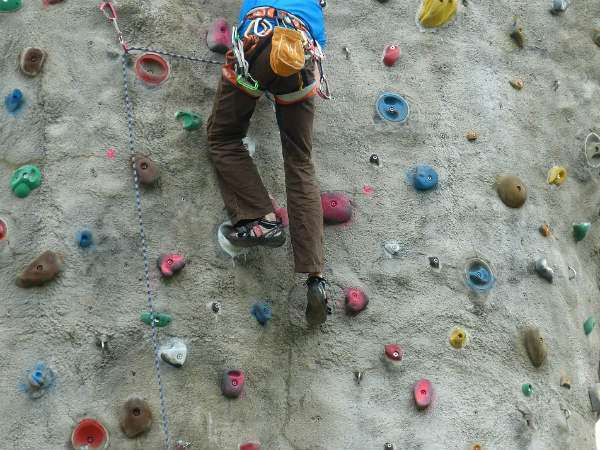 4) Wall Climbing