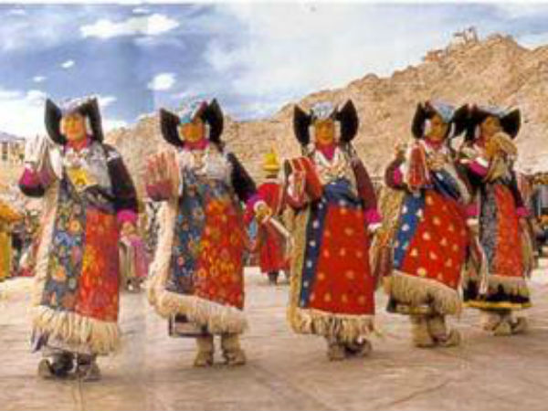 3) Kayang Mala