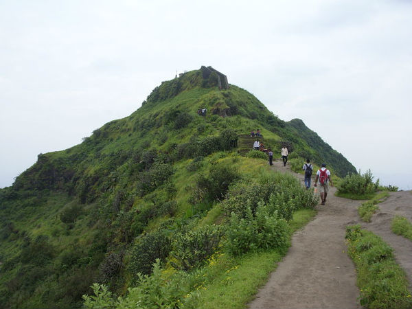 purandar fort trek time