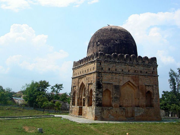 Muslim Monuments