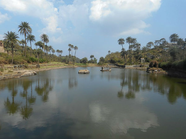 2) Achalgarh Fort