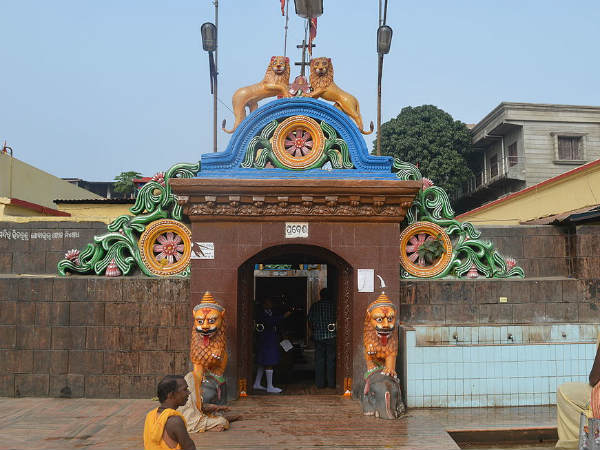 1) Cuttack Chandi Temple