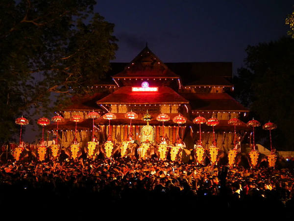 1) Vadakkunnathan Temple
